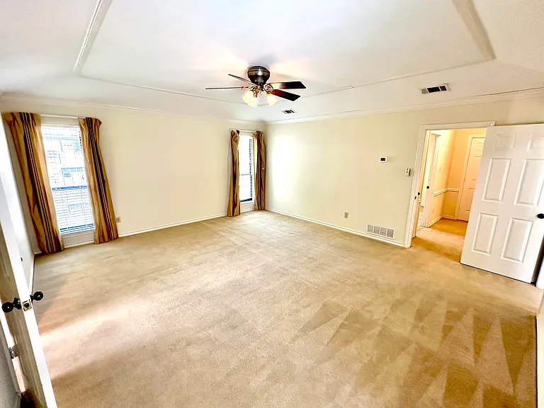 6513 Elkhurst Dr — Photo 12