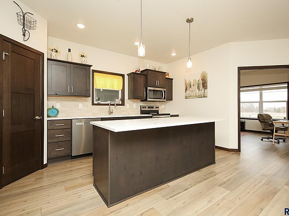 3rd image of 8812 W Windmill Ridge St