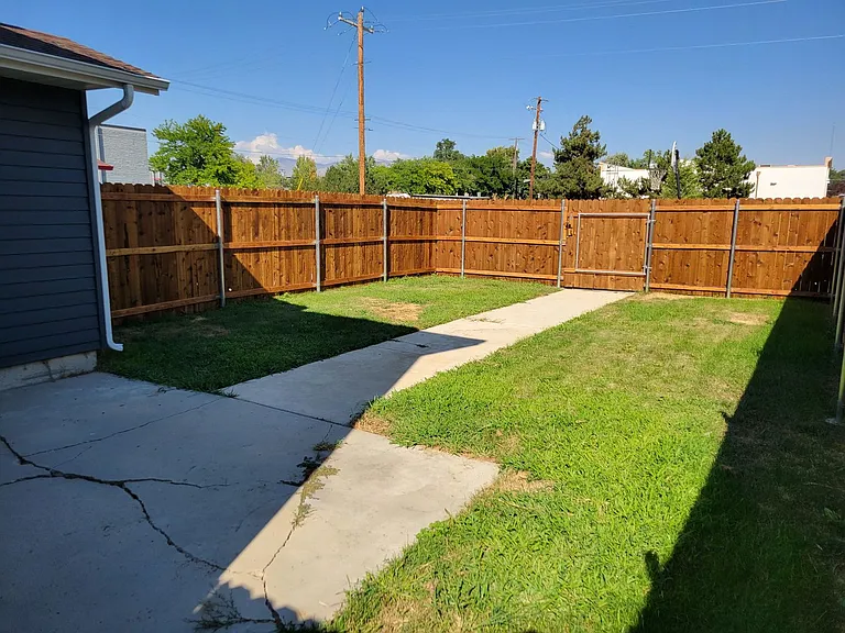 1220 S Security Ln — Photo 14