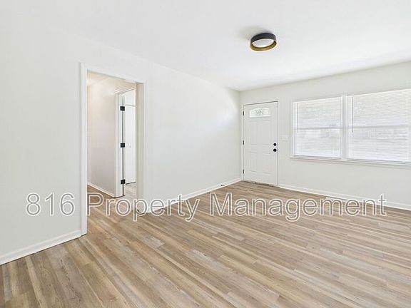 5th image of 5201 Alma St