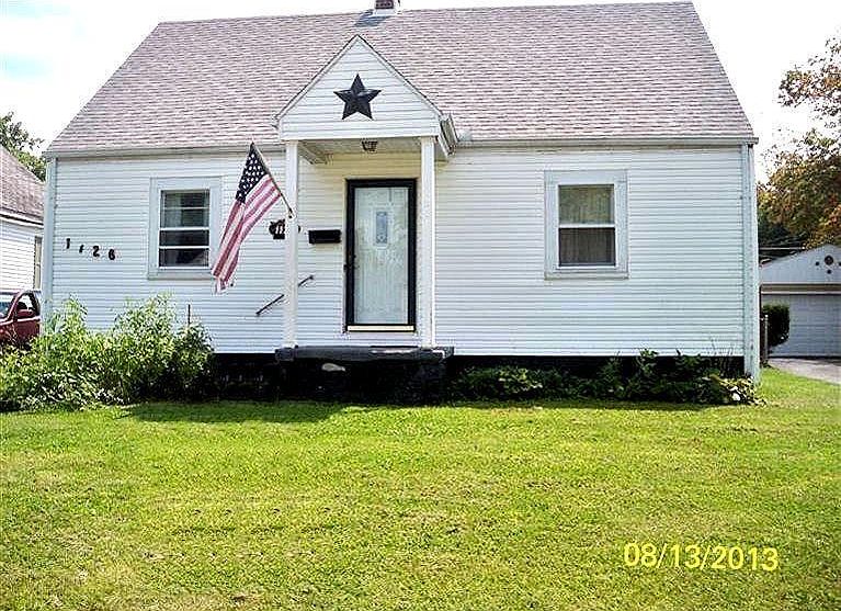 1st image of 1126 E Lindsey Ave