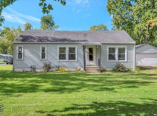 833 S Prairie Rd, New Lenox, IL 60451