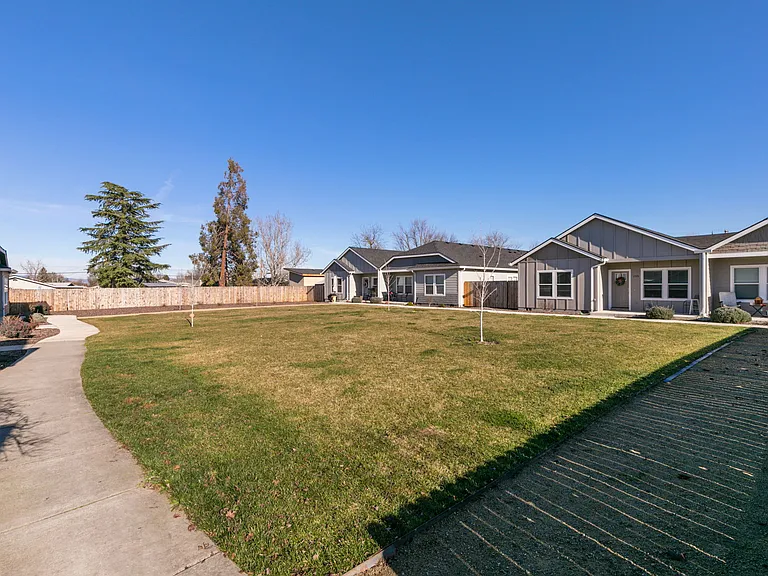 187 Mellecker Way — Photo 3
