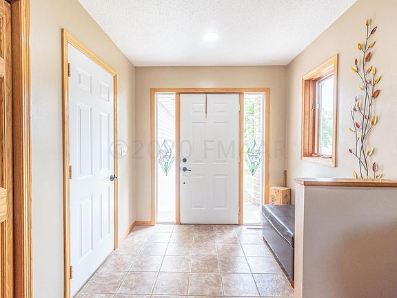 5th image of 3321 Westmoor Dr