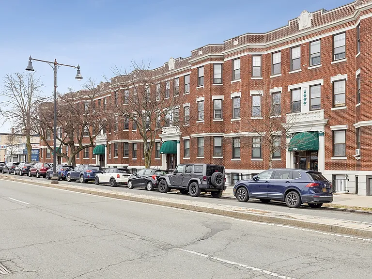 1568 Commonwealth Ave #8 — Photo 13