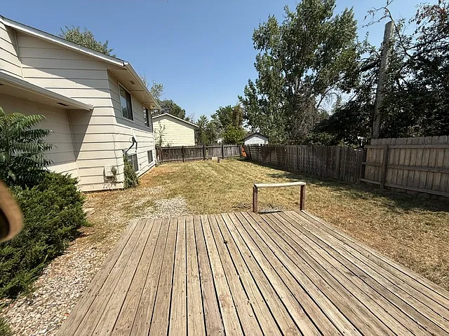 1913 McAllister Ct — Photo 3