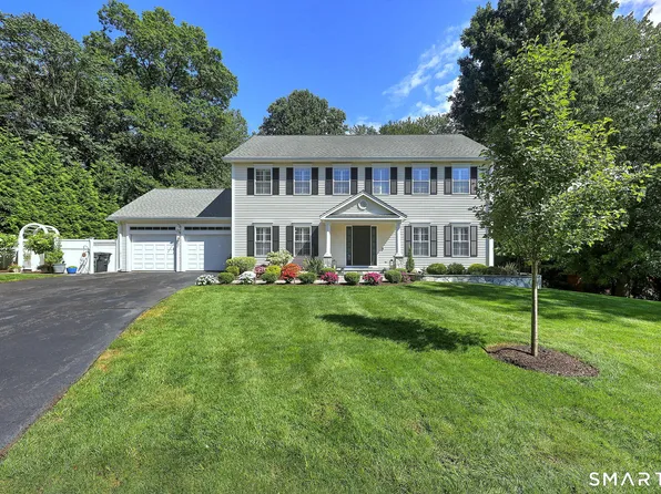 72 Westport Place, Milford, CT 06461