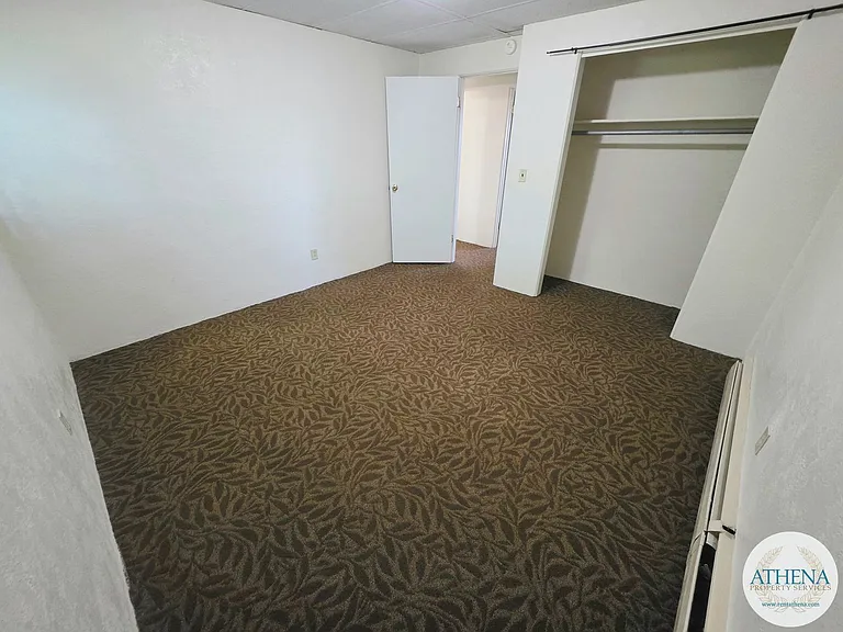 701 Watkins Dr — Photo 19