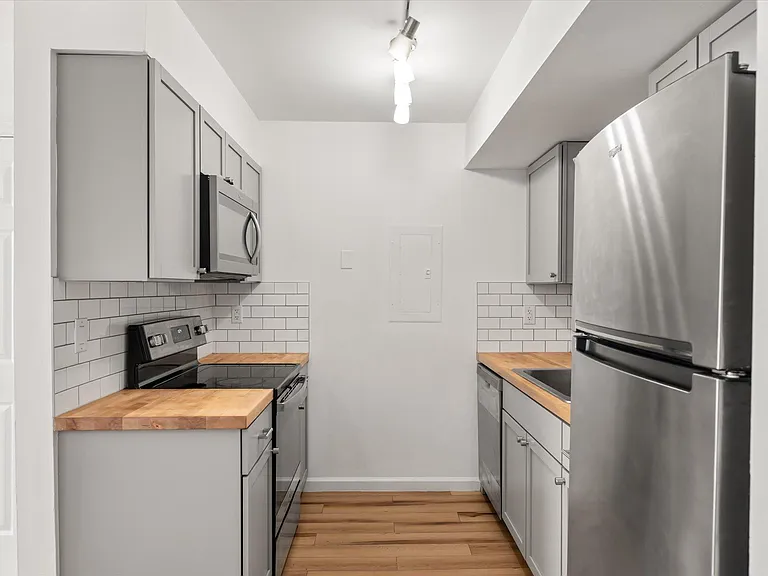 2494 Etiwan Ave #C12 — Photo 8