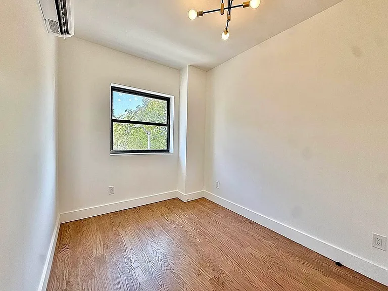 89 Veronica Pl #3 — Photo 6