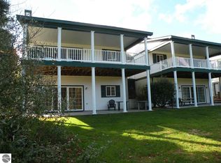 5129 S Spirit Dr, Bellaire, MI 49615