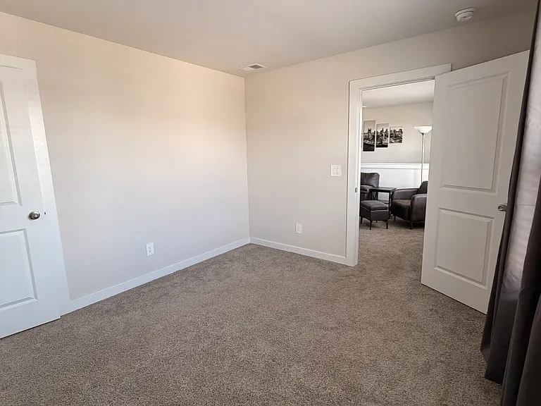 Skyridge Dr — Photo 5