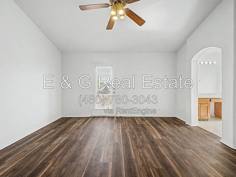 3121 E Wagoner Rd — Photo 18