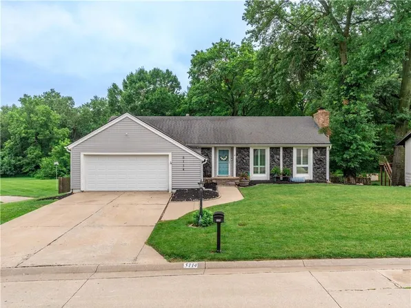 5114 Mockingbird Ln, Saint Joseph, MO 64506