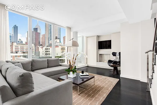 Sold by Compass | media 3