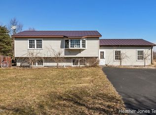 5868 W Muskrat Rd, Sheridan, MI 48884