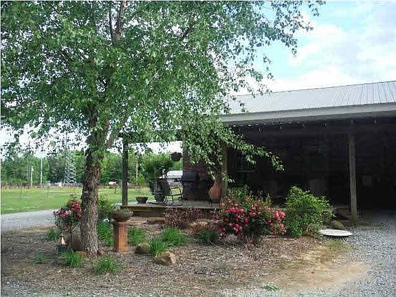 2nd image of 129 Cotton Blossom Ln