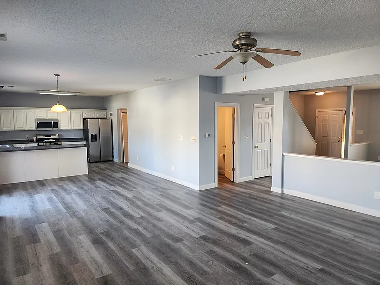 6542 Heritage Hill Dr — Photo 15