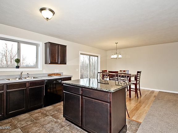 5th image of LOT 9 Daggett Ave