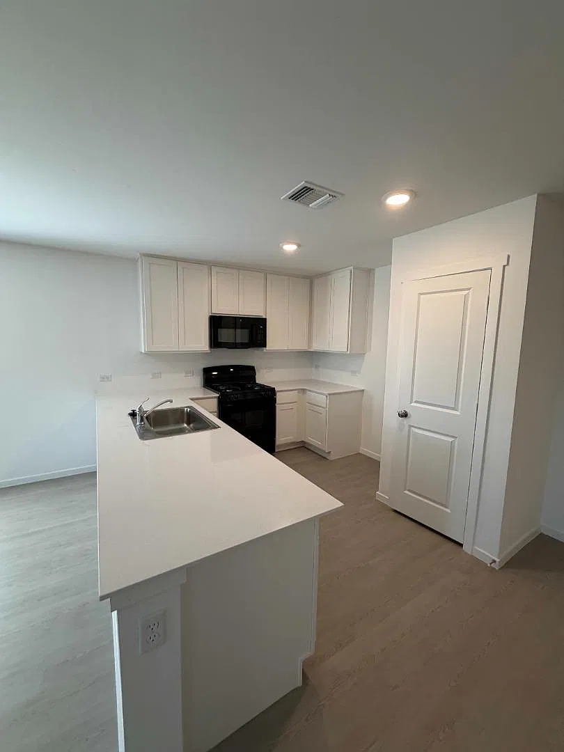 3720 Los Cabos Dr — Photo 3