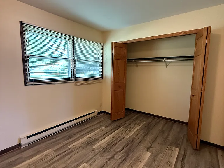 925-927 Hamilton Ave #925 — Photo 7