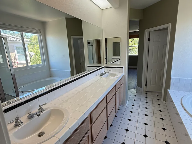 4017 Havenridge Ct — Photo 18
