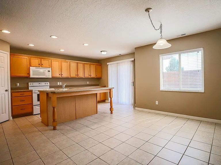 3155 S Hidden Valley Dr #147 — Photo 6