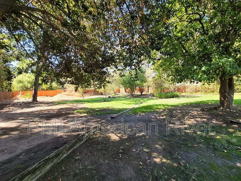 4841 Minnesota Ave #A — Photo 2