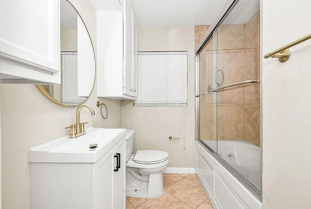 3 bed, 2.0 bath, 1622 sqft, $2,300 — Photo 4