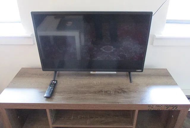 28 inch smart TV