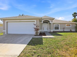 2032 NW 7th St, Cape Coral, FL 33993
