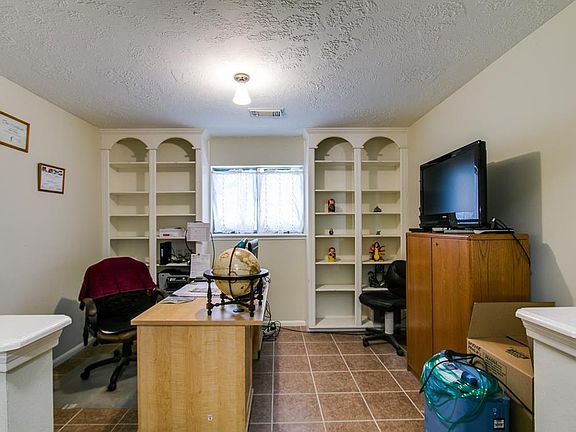 4th image of 3902 Brightwood Dr