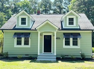 204 Pine Hall Rd, Mathews, VA 23109