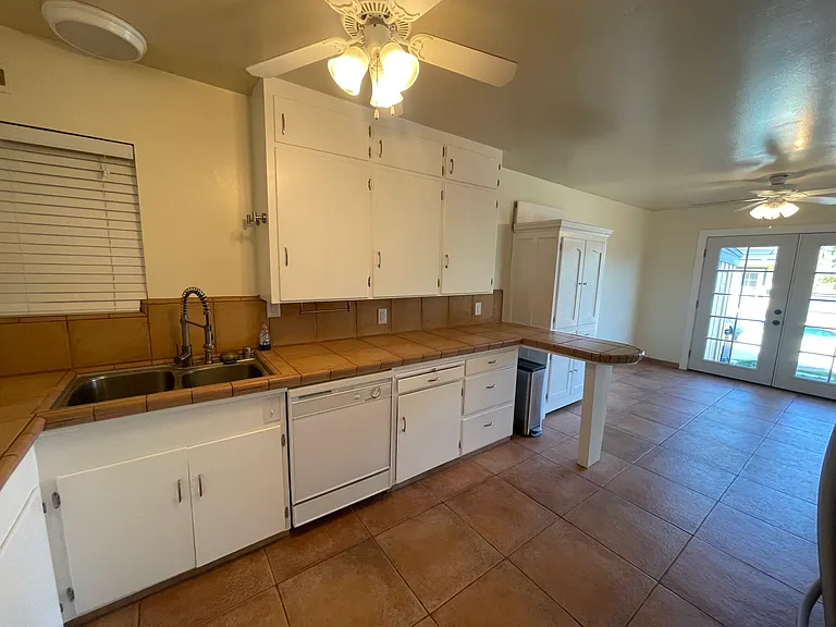740 Tanner Dr — Photo 7