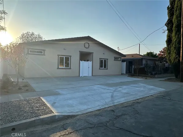 9386 Olive St, Fontana, CA 92335