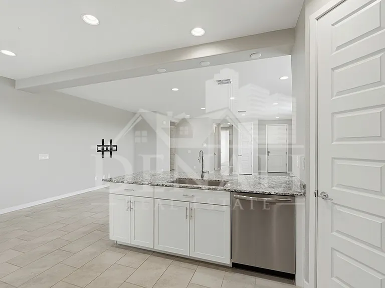 16692 W Alameda Rd — Photo 10