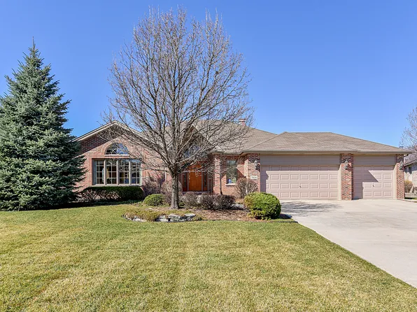 7924 Chesterton Ct, Woodridge, IL 60517