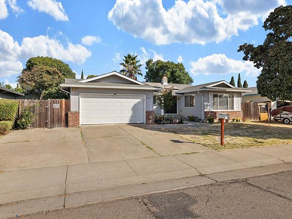 3rd image of 2859 Amherst Dr