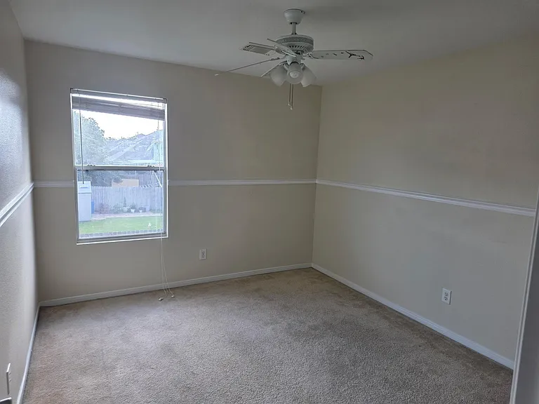 18219 Major Glen Cir — Photo 9