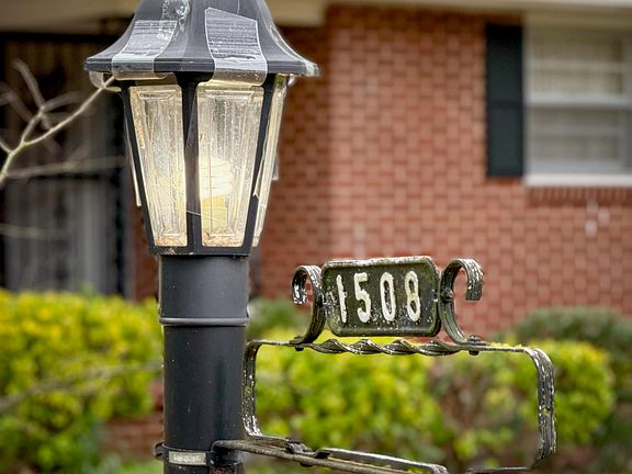 2nd image of 1508 13th Ave SE