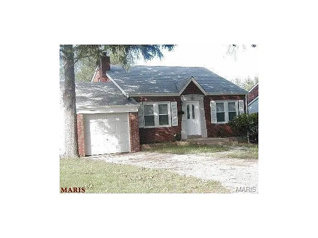 7053 Minnie Ave photo 1