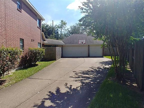 3rd image of 3406 Hansford Pl