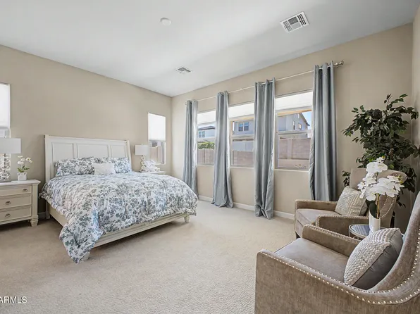 3983 W SERPENTINE Drive, San Tan Valley, AZ 85144