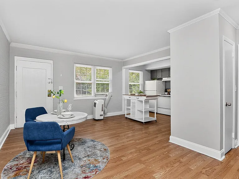 1617A Fulton Ave — Photo 1