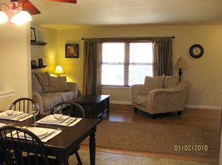 641 Green Hedge Dr, Fenton, MO