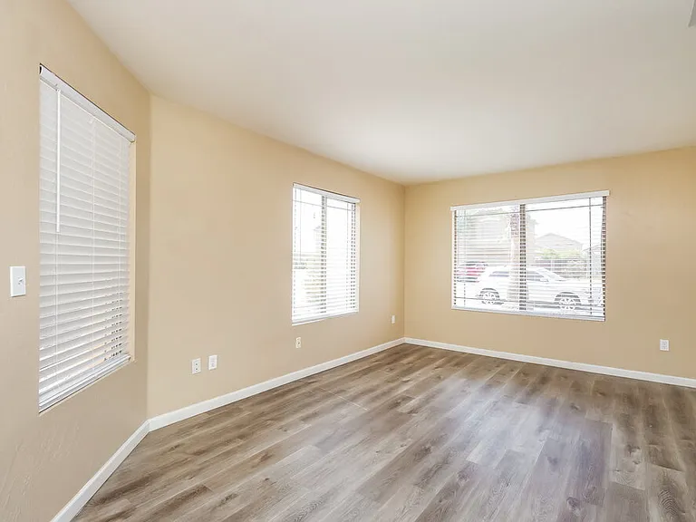 2024 E Appaloosa Rd — Photo 7