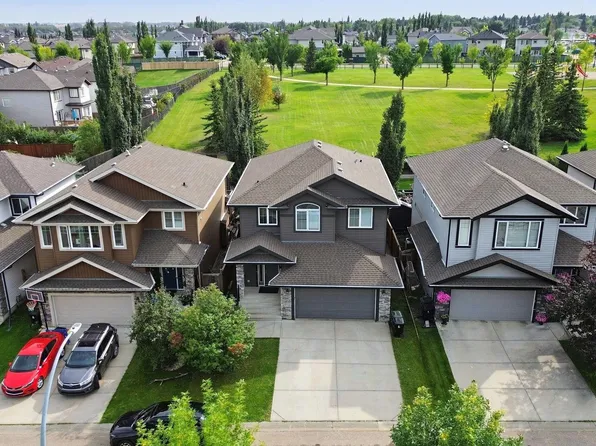 51 Vivian Way, Spruce Grove, AB T7X 0H3