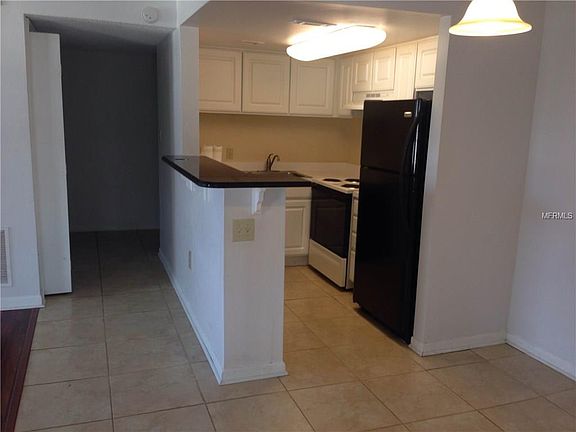 4th image of 2557 N Alafaya Trl APT 110