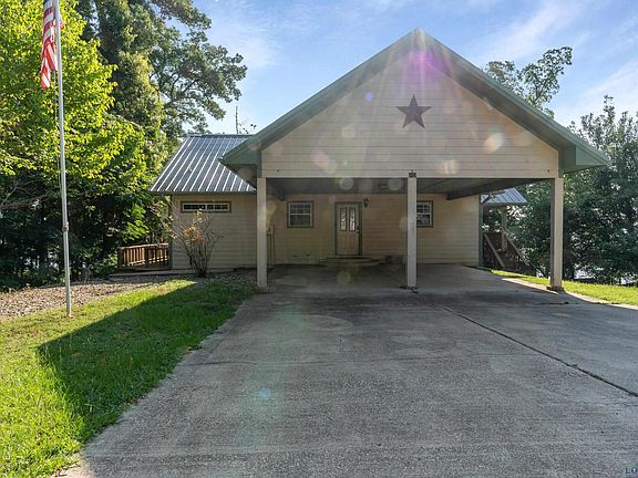 3rd image of 309 Beach Dr