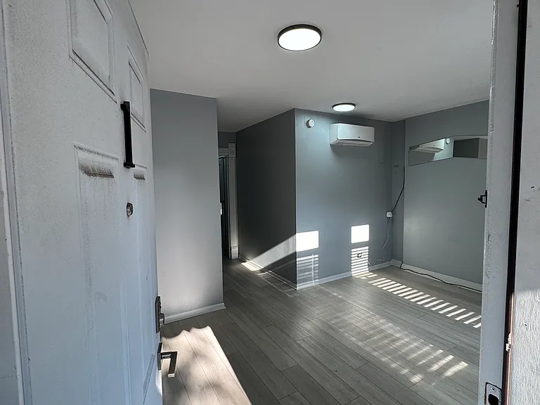 2307 S Leavitt St #1 — Photo 2
